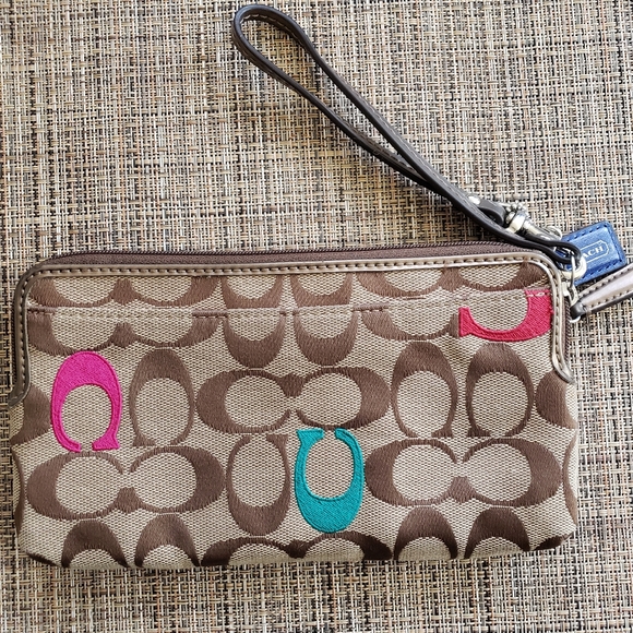 Coach Poppy Embroidered Signature Double Zip Wallet in great condition! - Picture 7 of 9